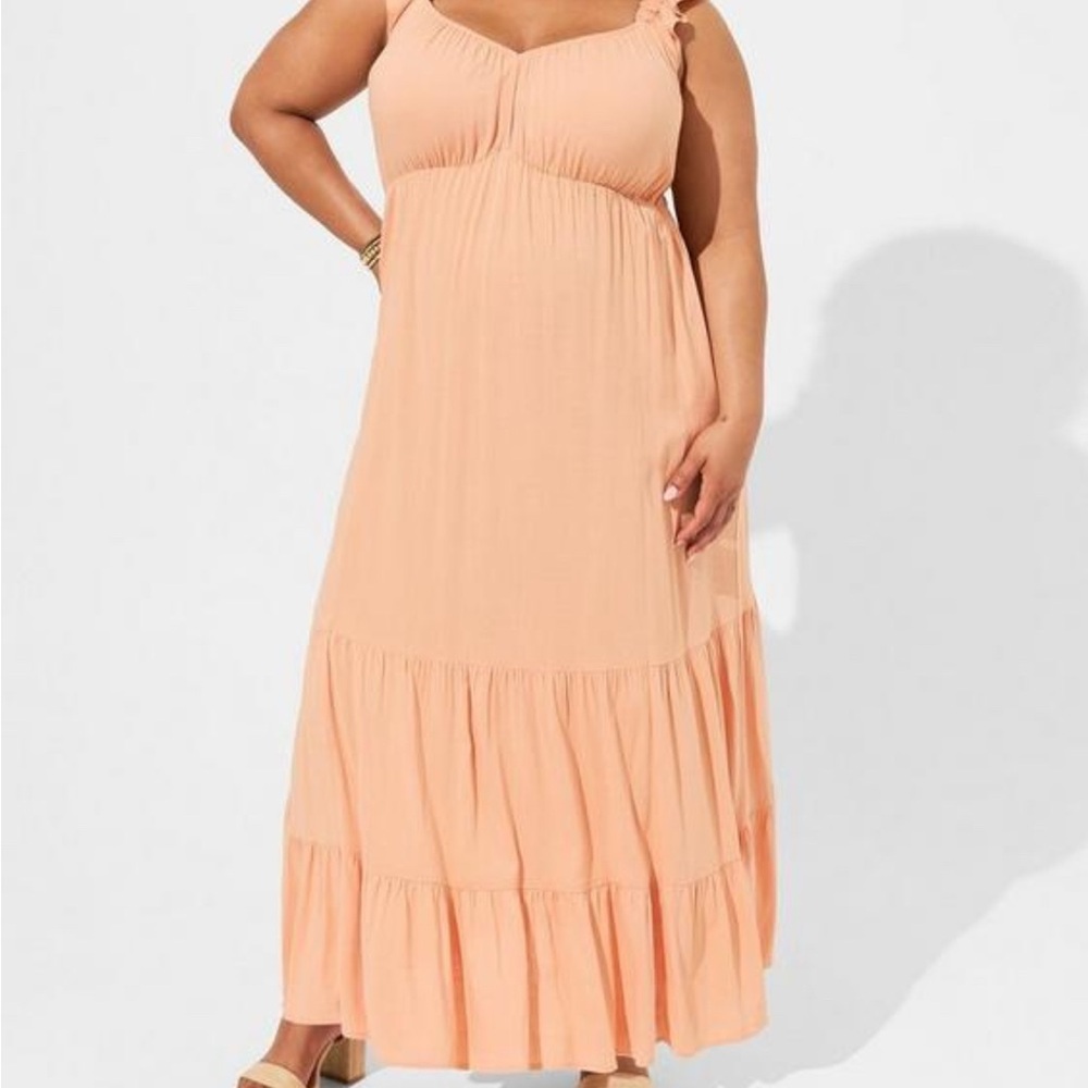 Torrid - Size 0, Maxi Rayon Slub Ruffle Strap
Tiered Dress